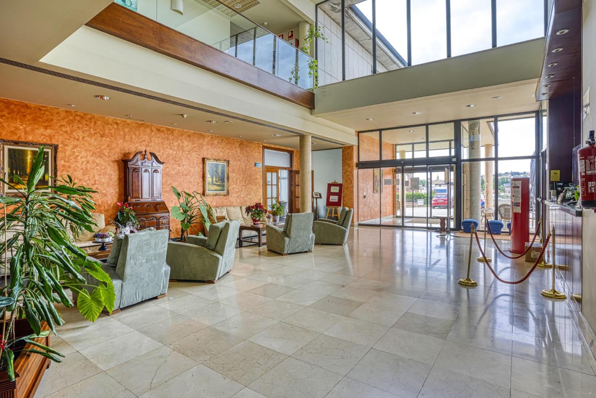 Hotel Villa De Almazán Dış mekan fotoğraf