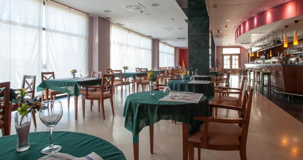 Hotel Villa De Almazán Dış mekan fotoğraf